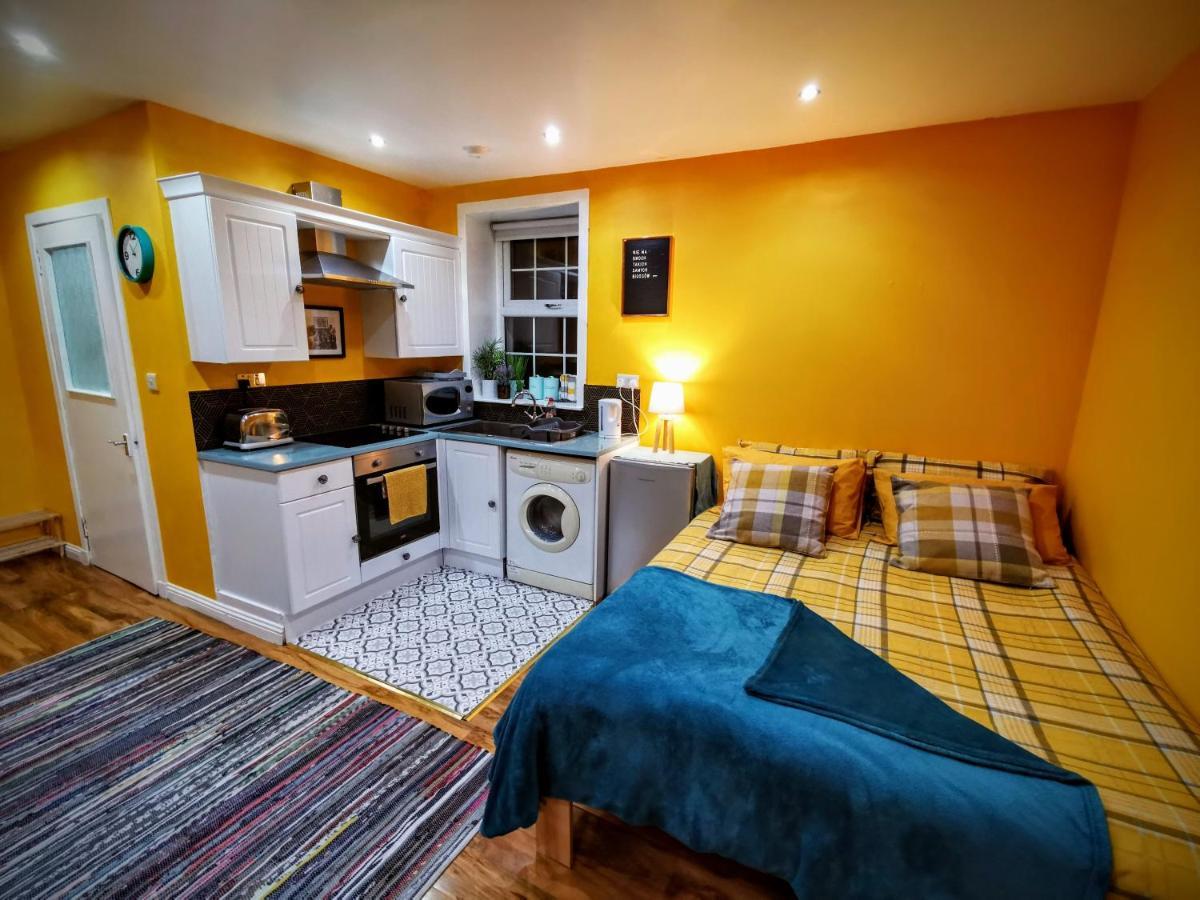 Strathy Point Lighthouse Apartment Bagian luar foto