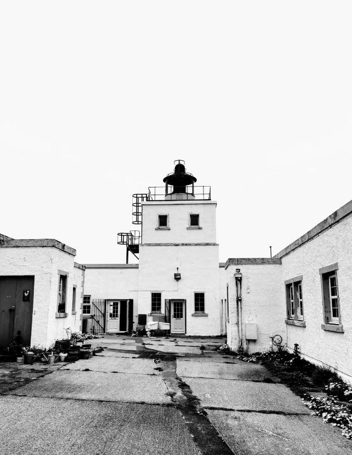 Strathy Point Lighthouse Apartment Bagian luar foto