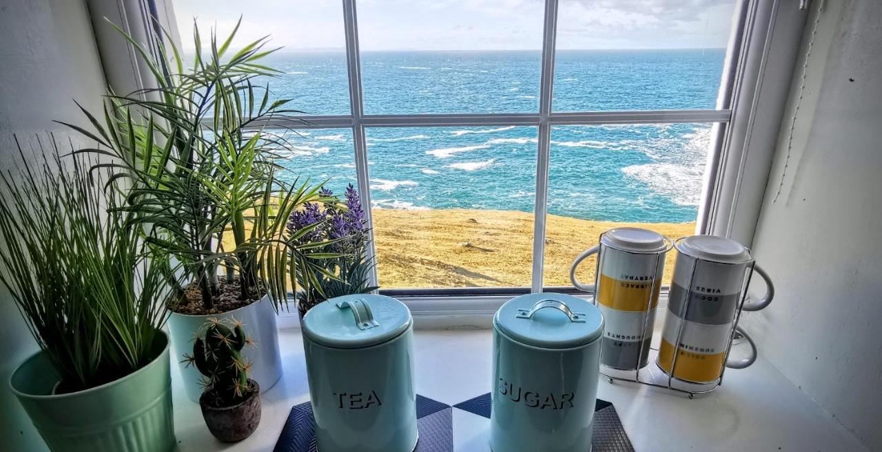 Strathy Point Lighthouse Apartment Bagian luar foto