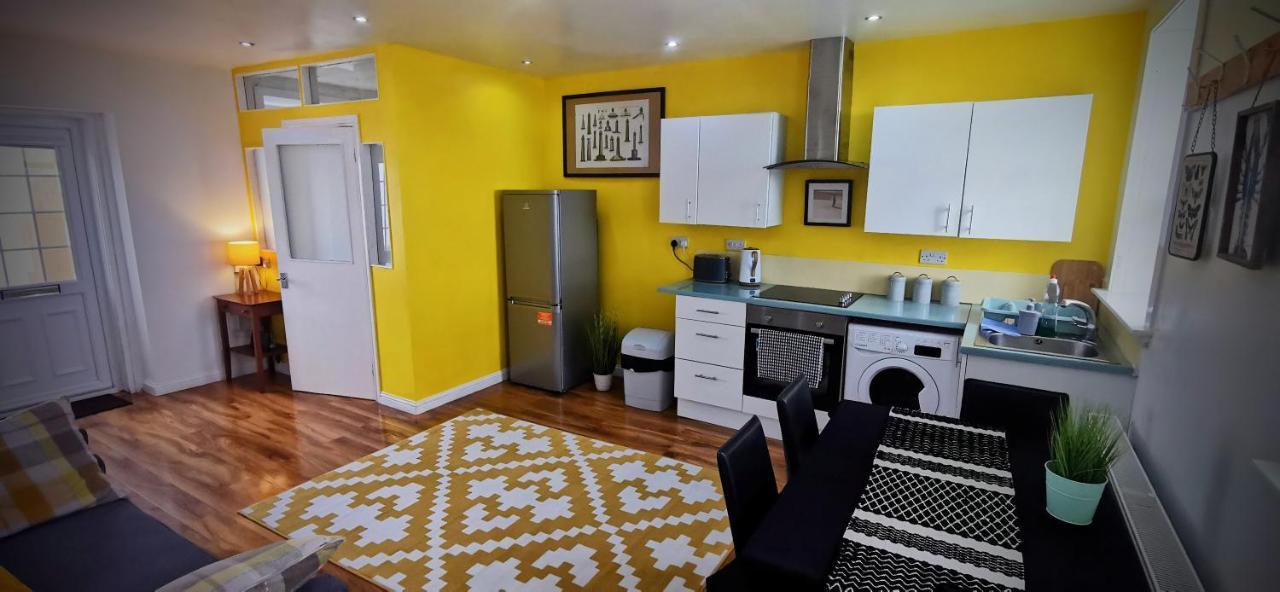 Strathy Point Lighthouse Apartment Bagian luar foto